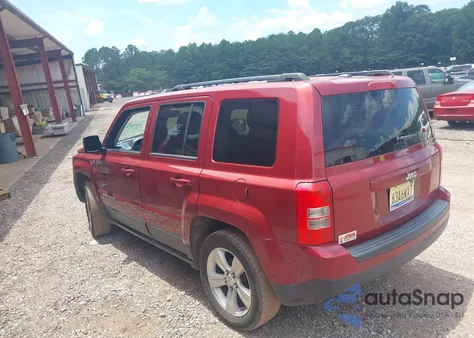 2016 Jeep Patriot Latitude z USA, uszkodzony, nr VIN 1C4NJPFA0GD582275